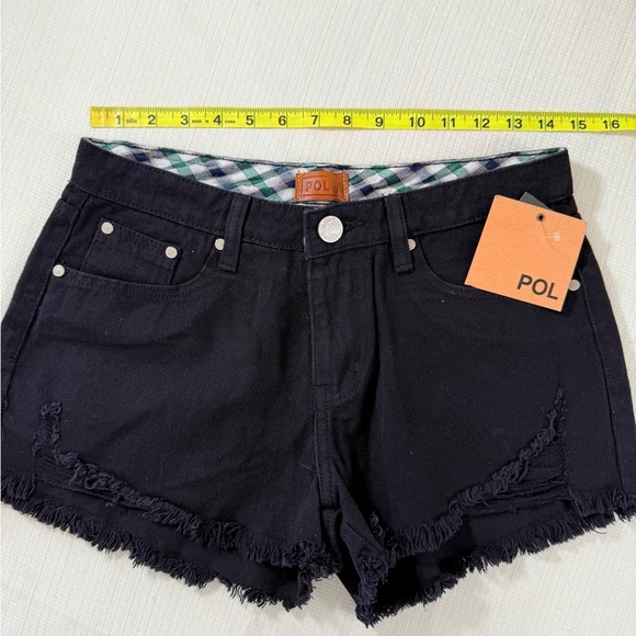 New POL Black Jean Shorts - Picture 4 of 6